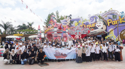 Senyum Anak Yatim Surabaya Pecah di Jatim Park 1 Bareng BSI Maslahat