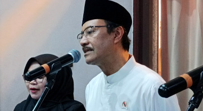 Pidato 4 Bahasa Siswa Sekolah Rakyat Sambut Kunjungan Menteri Sosial ke Gresik