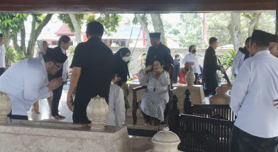 Megawati Ziarah ke Makam Bung Karno, PDIP Tegaskan Sikap Politik Luar Negeri Bebas Aktif