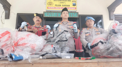 Polisi Amankan Belasan Balon Udara Saat Perayaan Lebaran Ketupat di Trenggalek