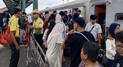 H+5 Lebaran, 1.085 Orang Tinggalkan Kediri Naik Kereta Api