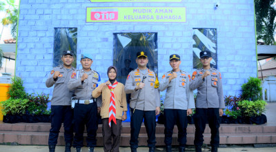 Kapolres Gresik Tinjau Kesiapan Pos Pelayanan Alun-Alun Jelang Idulfitri