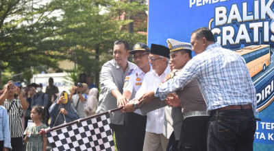 Gus Qowim Berangkatkan Balik Gratis 2026 dari Kediri Menuju Jakarta dan Surabaya