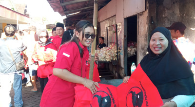 Harga Plastik Naik, PDIP Jember Ajak Warga Bawa Kantong Belanja Sendiri