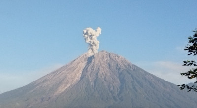 Pendakian Semeru Dibuka Hingga Ranu Kumbolo, Berikut Penjelasannya