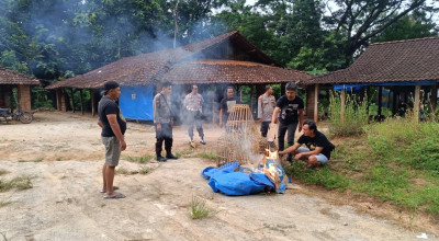 Polres Ponorogo Gerebek Judi Sabung Ayam dan Dadu, Pelaku Kocar-kacir