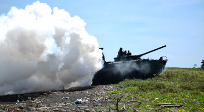Uji Kesiapan Tempur, Kavaleri Marinir Gelar Latihan Amfibi di Situbondo