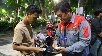 Pemkot Surabaya Libatkan 616 Jukir Perluas Parkir Digital, Siapkan 3 Skema Bayar