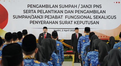 Lantik PNS Pemkab Kediri, Mas Dhito: Jangan Menyalahi Kewenangan