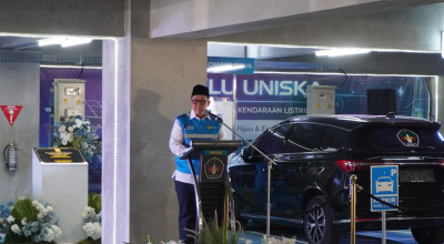 Uniska Kediri Resmikan SPKLU, Dorong Ekosistem Kendaraan Listrik dan Energi Bersih