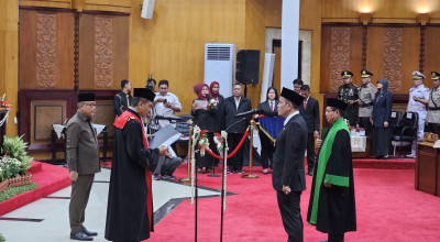 Syaifuddin Zuhri Resmi Dilantik Ketua DPRD Surabaya