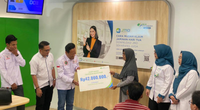 Buruh Surabaya Dapat Santunan Rp42 Juta Saat Momen May Day 2026
