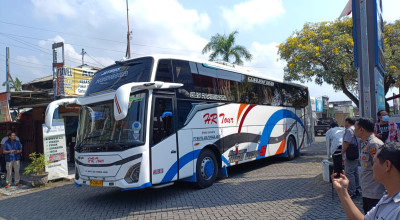 Ratusan Guru di Tulungagung Berangkat ke Jakarta, Tuntut Kesejahteraan