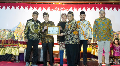 Tujuh Tokoh Nasional Terima Gelar Kehormatan "Ki" dari Padepokan Kosgoro 57
