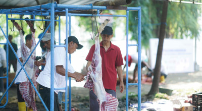 Ribuan Warga Prasejahtera di Ring Satu SIER Terima Kurban Danareksa