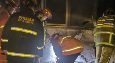 Baterai Motor Listrik Overload, Ruang Praktikum Polinema Malang Hangus Terbakar