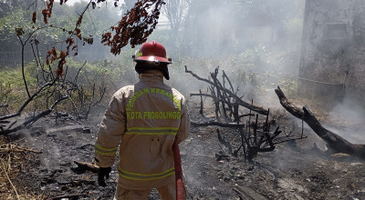 Rumah di Kawasan Padat Penduduk Probolinggo Nyaris Terbakar Gegara Sampah