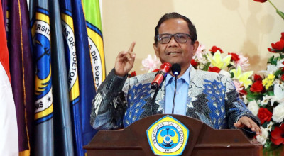Mahfud MD Ingatkan Bahaya Hukum Kedodoran