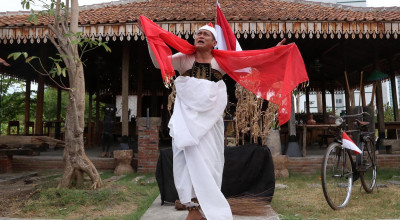 Menata Kebudayaan dengan Helm Proyek atau Tikar Musyawarah?