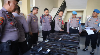 Tim Gabungan Polda Jatim Periksa Senpi Dinas di Polres Tulungagung