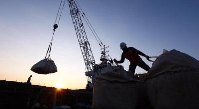 Digitalisasi Pelabuhan, Memutus Sumbatan Logistik Nonpetikemas
