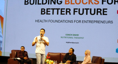 Yayasan Amway Peduli dan UC Surabaya Gelar Edukasi Kesehatan Anak Muda