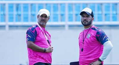 Arema FC Perpanjang Kontrak Marcos Santos dan Andre Caldas, Ini Alasannya