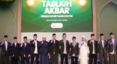 Ribuan Jemaah Hadiri Tabligh Akbar Seabad Gontor