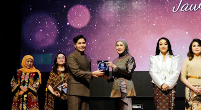 Lita Machfud Arifin Raih Penghargaan Perempuan Inspiratif Jawa Timur 2026