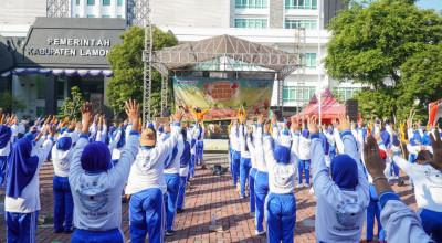 Tingkatkan Indeks Harapan Hidup, Pemkab Lamongan Ajak 600 Lansia Peringati HLUN