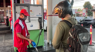 Harga Pertamax Naik Aktivitas SPBU di Probolinggo Normal