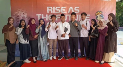 Kiai Asal Bondowoso Bawa Belasan Santri Ikuti UM-PTKIN di UIN KHAS Jember
