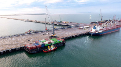 Terminal Kijing Mempawah Mulai Operasikan Layanan Petikemas