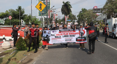 Puluhan Jurnalis Blitar Gelar Aksi dan Tuntut Permintaan Maaf Prabowo Subianto