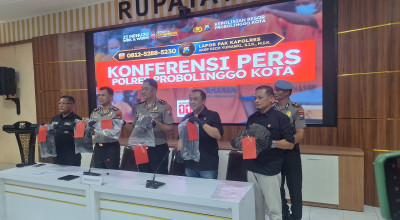 Dua Terduga Pelaku Pembunuhan Manusia Silver Probolinggo Ditangkap di Kediri, Satu Buron