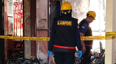 Polisi Dalami Dugaan Pembakaran Rumah Janda di Kediri, Labfor Ambil Sampel