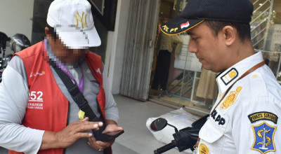 Pemkot Surabaya Awasi Ketat Parkir Tempat Usaha, Pastikan Transparan dan Berizin
