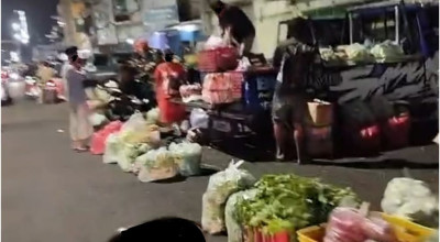 Tergerusnya Sendi Kehidupan Masyarakat Akibat Lumpuhnya Fungsi Utama Pasar Tanjung Jember