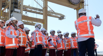 Portground Pelindo TPK Ajak Anak Kenal Pelabuhan dan Bahaya Narkoba