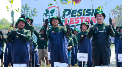 PT Smelting dan Pemkab Gresik Kolaborasi Tanam 10.000 Mangrove di Desa Randuboto
