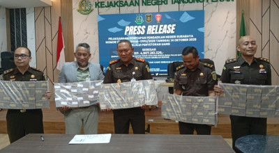 Kejaksaan Negeri Tanjung Perak Setor Rp4,9 M Aset Judi Online ke Kas Negara