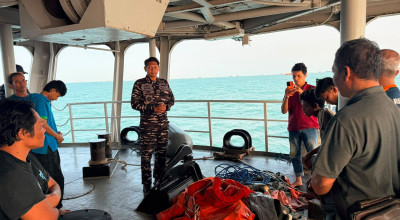 Tim Penyelam Kopaska Evakuasi 3 Korban KM Virgo Transport 8 dari Bangkai Kapal