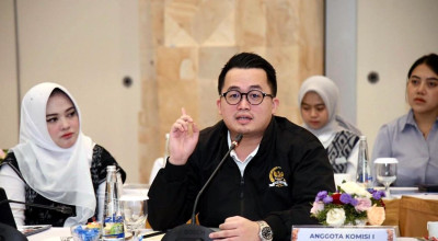 Merekam di Tempat Umum Tak Otomatis Melanggar Hukum, Ini Kata DPR