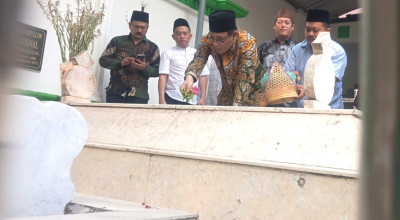 Budiman Sudjatmiko Napak Tilas Pemikiran NU di Jombang