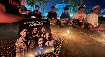Jurnalis Bali Gelar Doa Bersama untuk 5 Wartawan Hilang di Selat Sunda