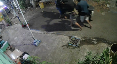 Tiga Maling Bersenjata Celurit Gasak Dua Motor di Probolinggo