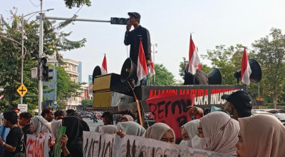 AMPB Ancam Kembali dengan Massa Lebih Besar jika Tak Ditemui Gubernur Khofifah