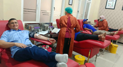Tutup Rangkaian HUT, DPC Partai Demokrat Tulungagung Gelar Donor Darah