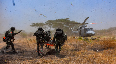 Aksi Heroik Marinir Evakuasi Korban Tembak Pakai Helikopter di Baluran
