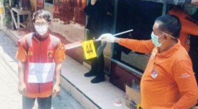 Rekonstruksi Pembunuhan Wanita di Putat Jaya, Dipicu Utang Rp1 Juta